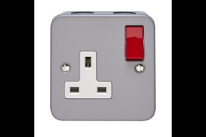 13A 1 Gang Single Pole Switched Metalclad Socket With Red Rockers