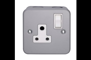 5A 1 Gang Shuttered Switched Metalclad Socket