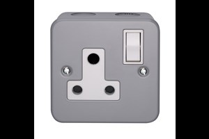 15A 1 Gang Shuttered Switched Metalclad Socket
