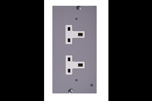 Britmac Accessory Plate 13A 2G Unswitched Socket Clean Earth