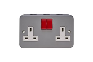 13A 2 Gang Switched Metalclad Socket With Red Rockers