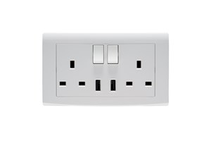 13A 2 Gang Switched Socket with Dual USB Outlets (Total 4.2A)