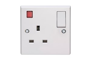 13A 1 Gang Single Pole Switched Socket With Neon Indicator
