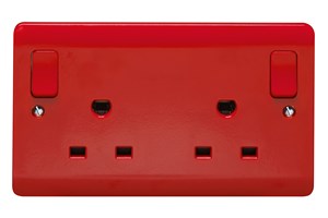 13A 2 Gang Double Pole Outboard Switched Socket Non Standard All Red Clean Earth